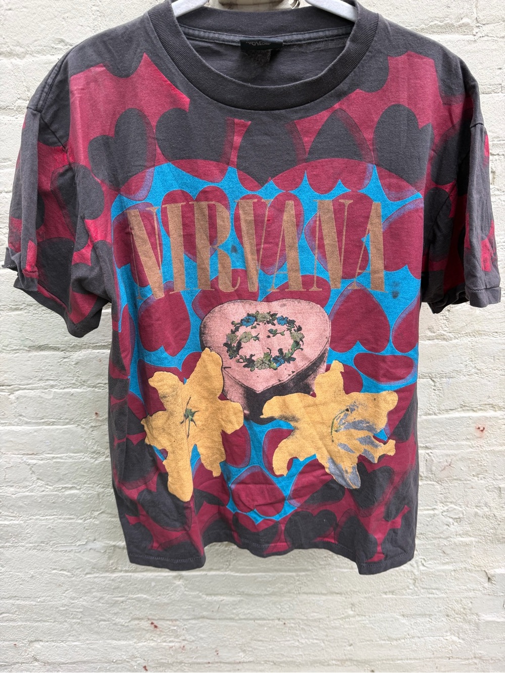 Amazing true vintage Nirvana Short Sleeve Tee Blue & Yellow Graphic